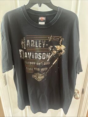 Harley-Davidson Black Tee with Gold and White Graphic